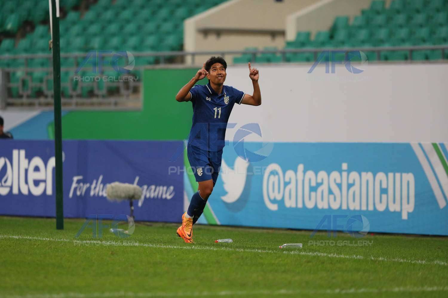 TRỰC TIẾP U23 Malaysia 0-3 U23 Thái Lan: Malaysia vỡ trận, liên tục nhận bàn thua - Ảnh 1.
